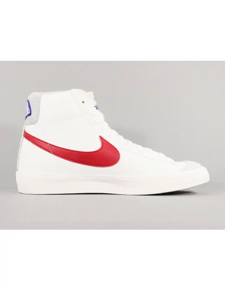 nike blazer mid 77 sneakers in white and red