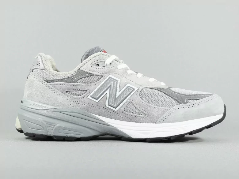 new balance mr990